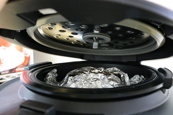 t^悤ƂɃguI ܂Zjbg𑕒ˋNAĩA~zCɓ˂hĂ܂܂