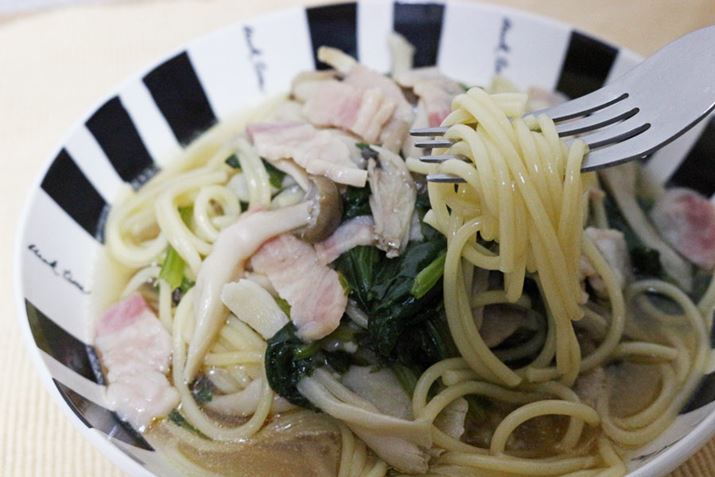 XpQeB䥂ŏオ͏XBcȂ͓̂RȂAAfeŗzIłBXpQeB𔼕ɐ܂Ă܂AHׂĂ鎞ɂ̓_sɊ邱Ƃ͂܂łBȂA1.6L^Cv2.4L^Cvł͓ł