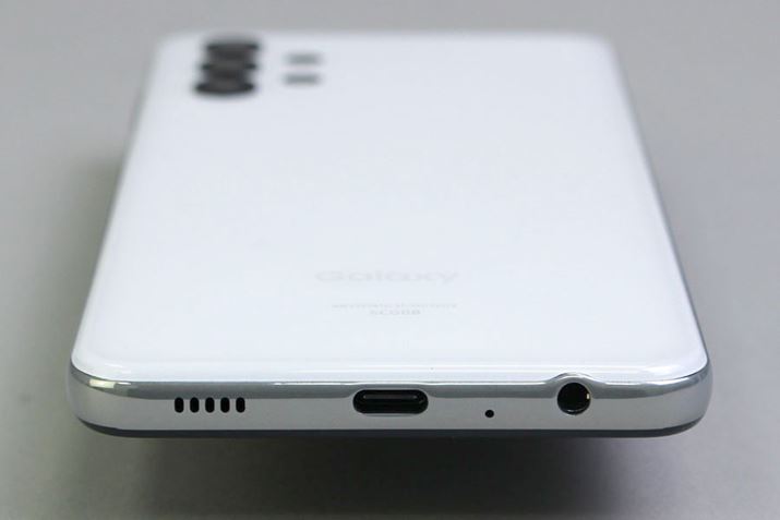 {fBʂɁAUSB Type-C|[gƃwbhz[qzu