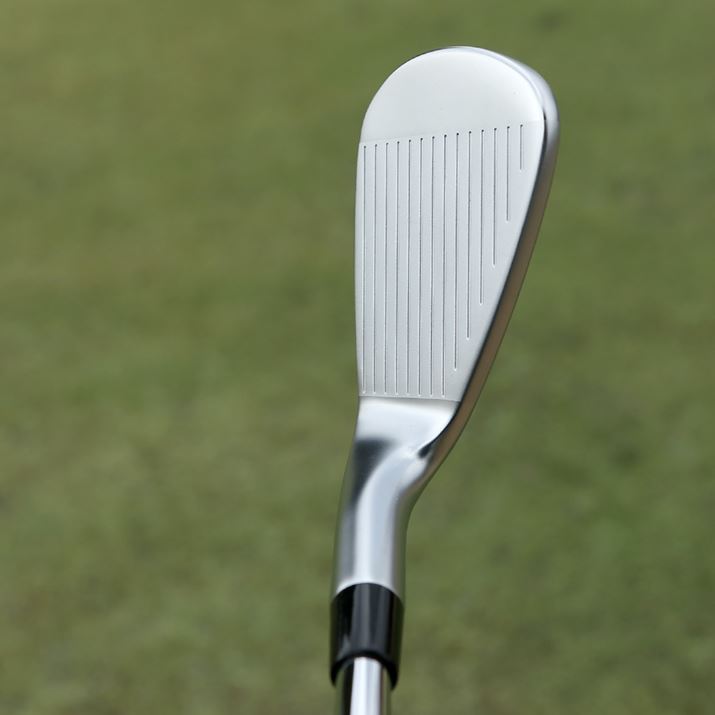 APEX PROACAE#9<br>wbh͂⏬ԂAgbvu[hׂ߂ɐݒ肳Ă邽߁AȂV[vɌ܂BłAPROƖtfɂĂ͋߂̃O[XlbNɂȂĂA{[܂肻ȕ͋C܂BvC[ߓxɋْȂA傤ǂ悭܂ɎdオĂ܂