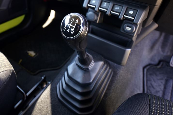 GW̃gN_CNgɊM̗pBR\4ATLȂ̂ŁAoϓIȃbg܂