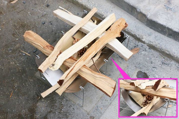 dׂ₷悤ɑЕOĂ݂BΏɕtAC̒ʂ蓹mۂԂő߂̐dZbg