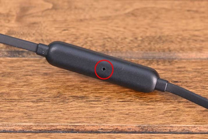 \j[uWI-1000XM2v̒ʘbp}CNʒu