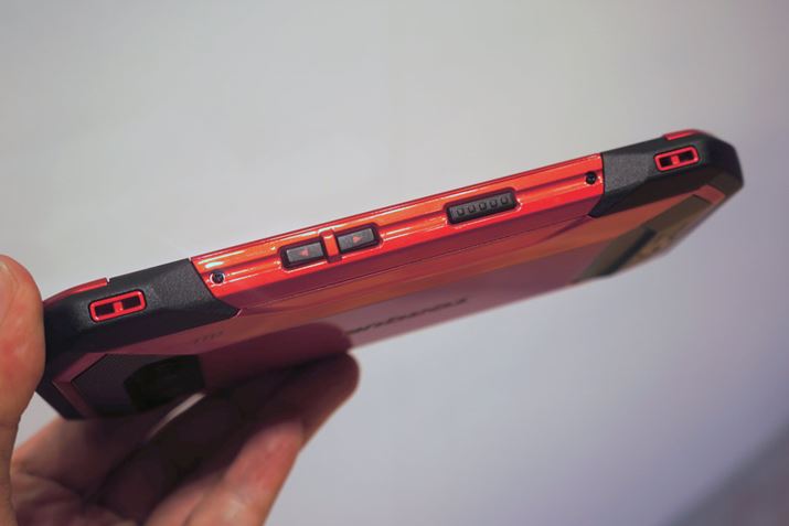 Eʂɂ́A{[{^ƁAJX^}CYłt@NV{^zu