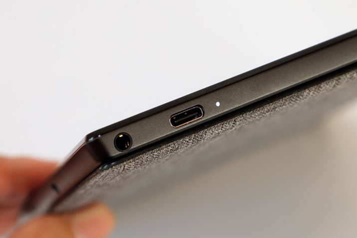 USB2.0AType-C|[gB^ubgł͔񓋍ڃfĂ}CN/wbhzo͂ƔĂ