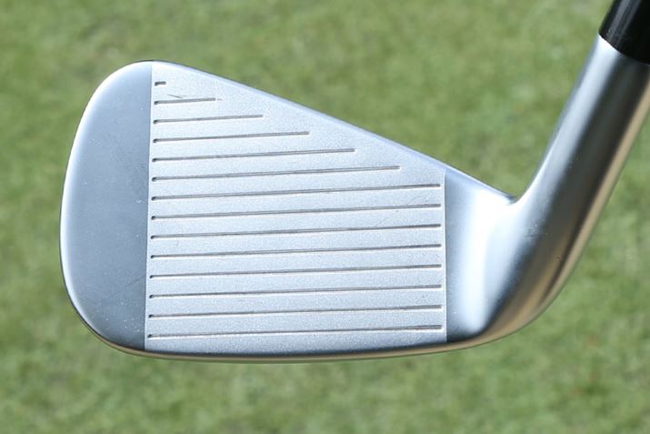 4Ԃ9Ԃ܂łɁAAI݌vutbVtF[XJbvv̗pBAPEXACApɁAԎ育ƂɕʁXɃtF[X݌vƂȍɋ܂B̔Ԏ̖~X̌Xɍ킹݌vɂȂĂ邻ł