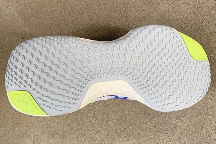 AEg\[́A~jbt^CvSʂɕ~l߂ƂŁAObvƑϖՐ𗼗BAXt@gRN[gƂI[h͂̂ƁAȂǂ̓y̘HʂłObv𔭊Ăꂽ