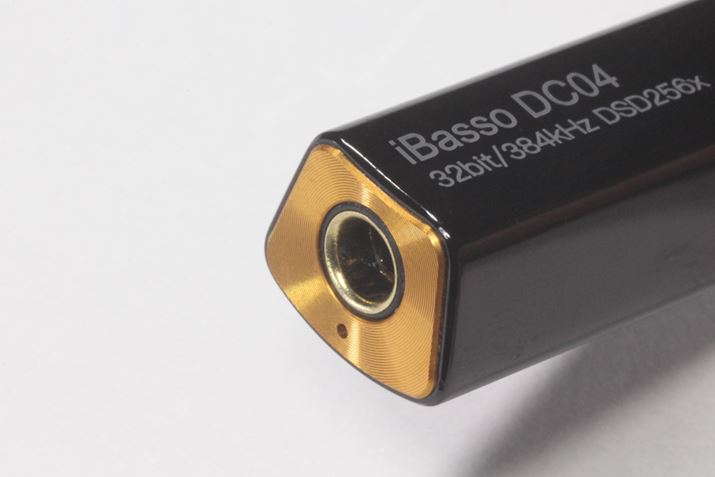 iBasso AudiouDC04v4.4mmoXo͂𓋍