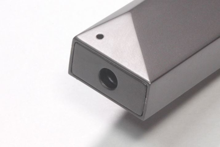 3.5mmXeI~jo͂4ɃCzɑΉ邪A}CN⑀암͎gpłȂ