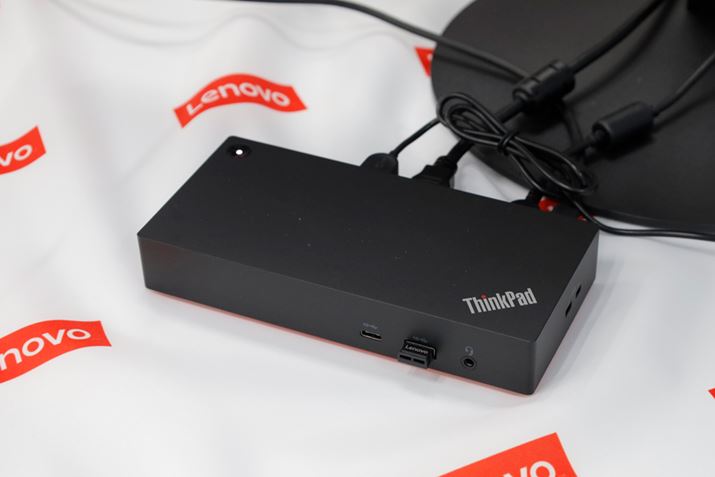 ThinkPadȊOPCłڑł郆jo[TUSB Type-ChbN