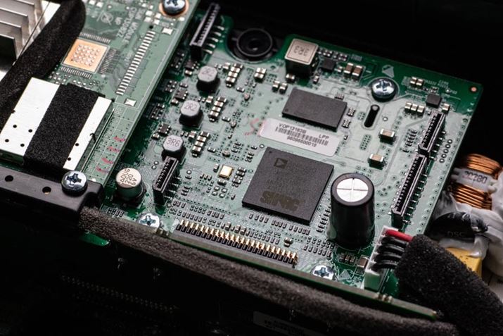 ̂قɂAfW^ɂAVAvɂ̗pAiOfoCZYЂ́uSHARC DSPv̗pĂA