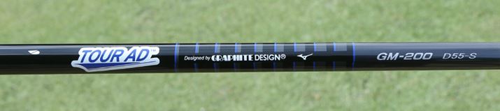 ST-Z̏VtǵAOt@CgfUCА́uTOUR-AD GM-200vBtbNXŜ݂ŁA˂΂鋓Ă܂