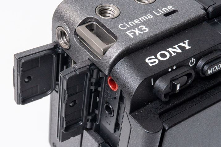 |[gJo[͌߂̐݌vɂȂĂAV[Op̃Sp[ctĂ܂B\j[͖{@ɂāuhoEhHɔz݌vvƃAiEXĂAJ̒Ⴊ~QfȂǂł̎gp͑zƎv܂