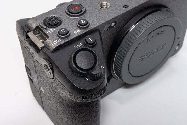 Vb^[{^̉ɂ̓Y[o[Ă܂BYOł̑ł͑xɃoȒᑬY[肵čs悤ɂȂĂ܂BL̑ƂāAWƔʑ̂ɊĂ悤ȕ\܂ABe̍ۂɕ֗ł