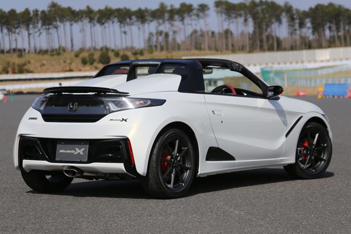 uS660 Modulo X Version ZṽtgGNXeAi{fBJ[͓ʐF́u\jbNO[Ep[vjƁAAGNXeA