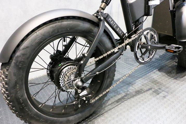 ϑMA̓V}m̃ArIO[hBtgɂ͕ϑ͑ĂȂ