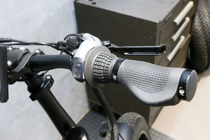 ObṽVtǵAS҂ɂ₷BObv͎̂Ђ󂯎~߂`̃GSm~bN^Cv