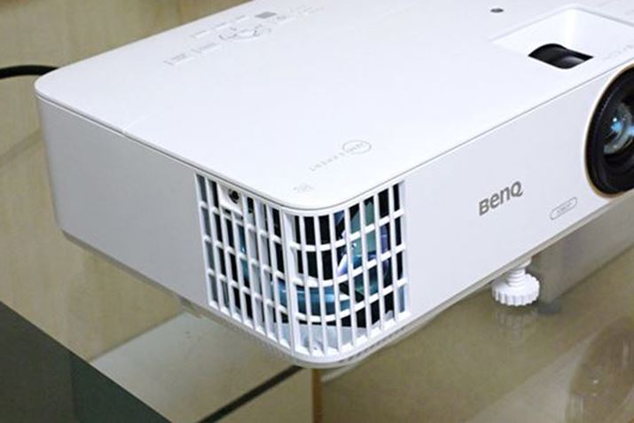 P̃Xs[J[ݒûƔׂƁAvWFN^[Xs[J[͔̉͂̂ŁAO[hAbvȂAƂTEho[Ȃǂ̃X}[gŐݒułXs[J[𔃂Ă悢