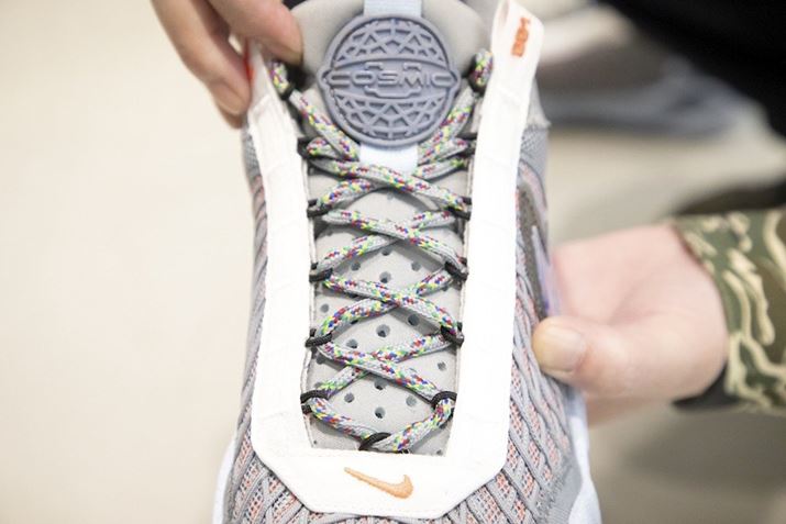 \bNCi[V[[XɂAꕔTCNfނgp