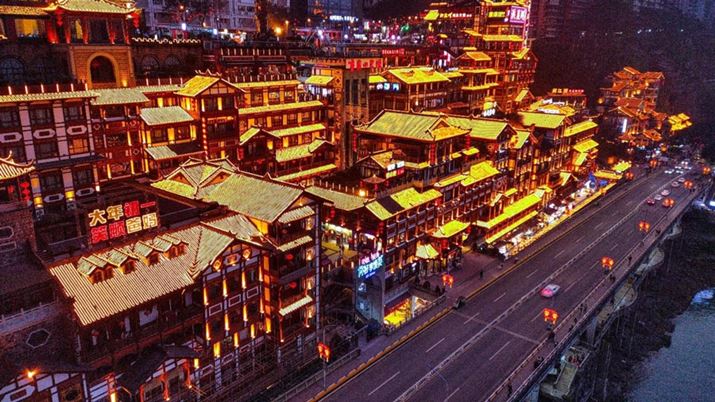 WJŎBei̍BȂ薾߂ɎBĂ邪AmCY͂ȂɌĂ