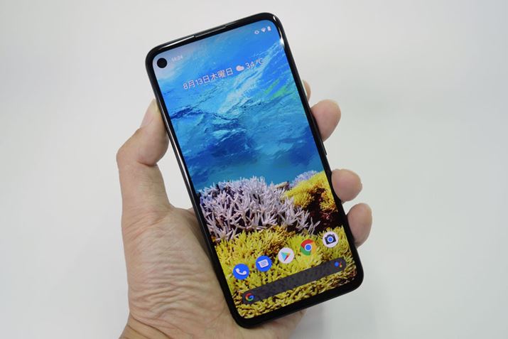 �uPixel 5a 5G�v��2021�N�㔼�ɓo��i�摜�́uPixel 4a�v�j