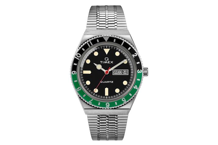 uQ ^CbNX TW2U60900v́AuubN×O[ṽc[gx[ɍՂƂALbƈ܂ۂ̂܂ߊo[WBcED݂ȃJ[ł܂BgyvVJ[h́uTW2T80700vƈꏏɁA2020N530ɓoꂵ܂BTCgíA24,200~iōj