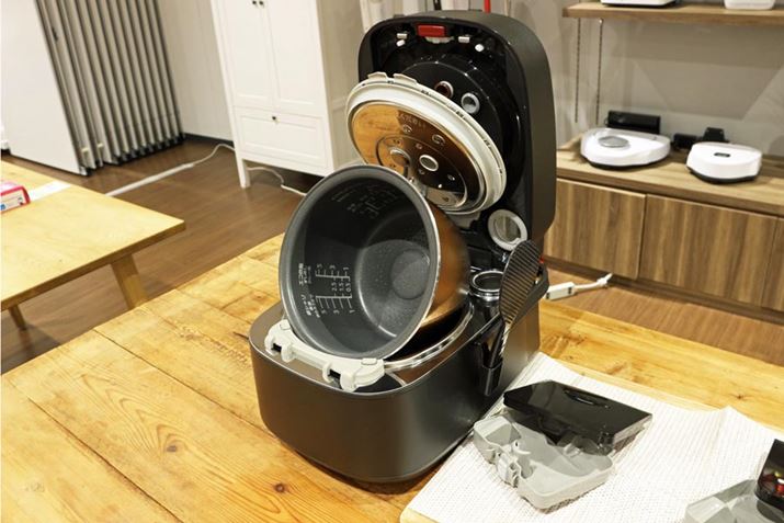 ̐p[cÂ悤ɊOKȂ̂BCӂȊOAׂĐъɃZbgĊ̂ŁAꏊ܂