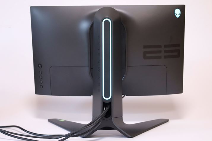 wʂALIENWARE AURORA R11Ɠꊴ̂fUCBfł͂uWFhvfUCƌĂł܂BEɂ͉Fl̃SĂ܂BACg̐F̓JX^}CY\