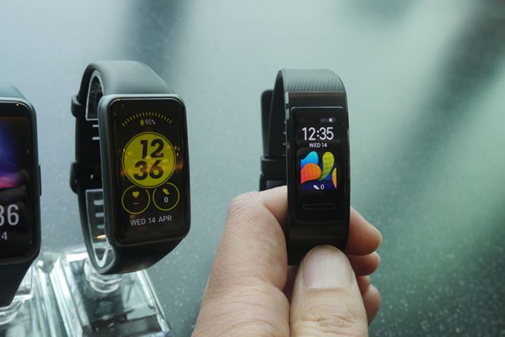 uBand 6vijƏ]fuBand 4vׂƁAuBand 6v̂قmF₷̂悭킩