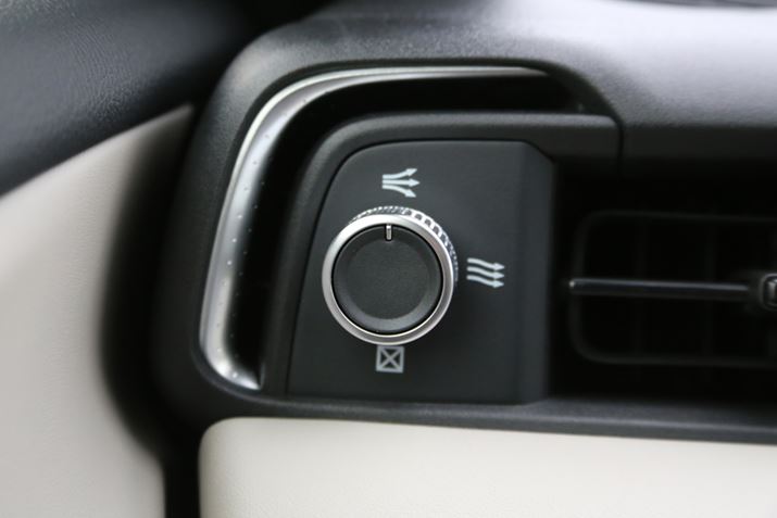 V݌ṽGARou敗AEgbgv́AL^̑畗TChEBhEɉČւƗ邱ƂŁAݍނ悤ȋC̗Ă