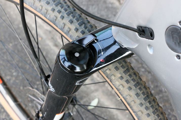 bNAEg@\Ă̂ŁAܑHł͓𐧌邱Ƃ\