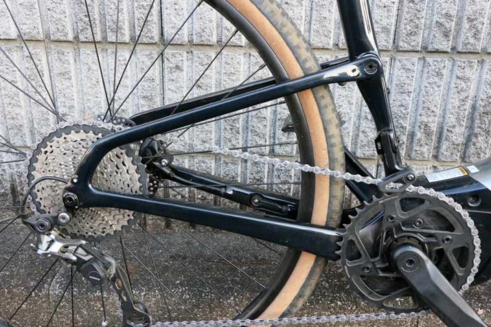 ÃTXyV@\́AA^Cxt[BV[g`[uƂ̐ڑ㑤ɂ́As{bg݂Ă