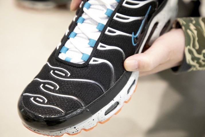 Abp[́ALkÂ݂t@ubNő̓\tgłAg̃o[P[WɂāAz[h肵Ă܂