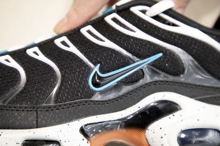 TCh́uXEbV}[Nv́A1990ÑiCLfUCےgWGXEbVh̗pBԂȂAł₩Ȏő͔݊Qł