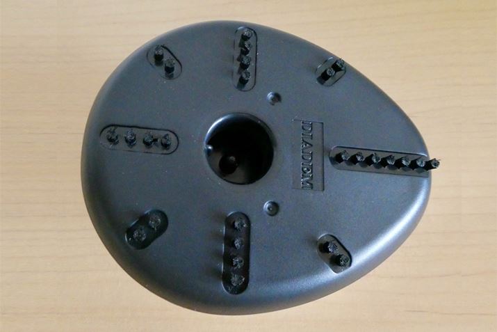 ɂ͂̂悤ɃuVzuĂ܂B^񒆂z