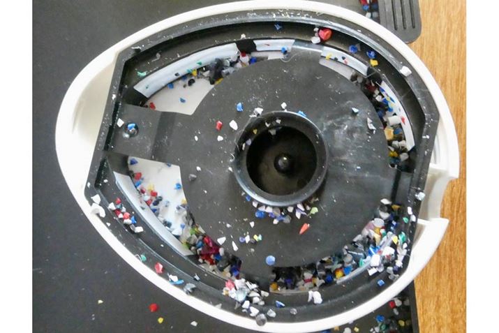 z񂾃S~́At^JăS~Ɏ̂Ă邾