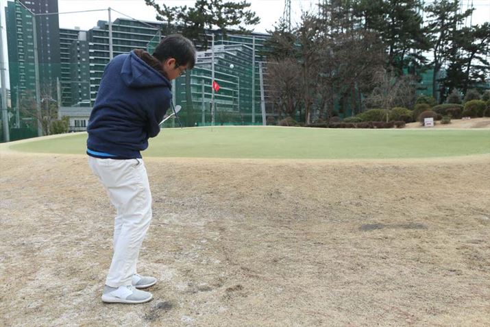 xAOEĥ悤ȔCłSBȂ{[łƂł܂BBF̓{[łƂƂƓȂ܂AnCoEX𐶂ăoJ[̂悤ɑłƊȒPɂȂ܂