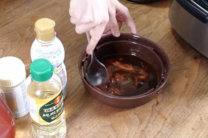 āAύ݃no[Õ\[X܂BNbLOv[gɁAEX^[\[XAP`bvAAXARVEč܂B𒼐ړꂿႤY{NI