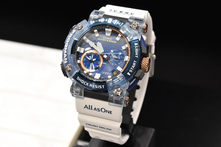 utbO} GWF-A1000K-2AJRv́Au[IPx[ɃXPgZbgBzCg̃ohɂ́Aɂtbfo[gpA3ʒũC_CAɂ̓NW̏j̗pĂButbO}v炵AISO Ki200mph@\𓋍ځBi110,000~