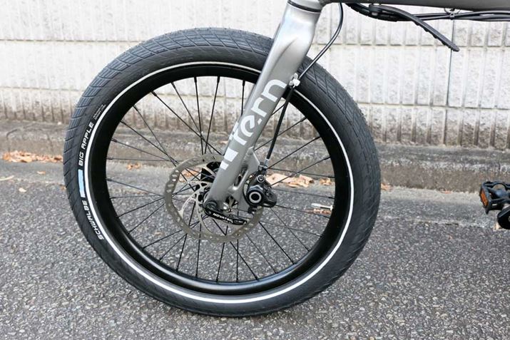 Ȃ͂ō͂𔭊̃fBXNu[LځBxo₷Ȃ̂ŁAVektron S10̂悤ȑɂfɂ͕tĂĂق