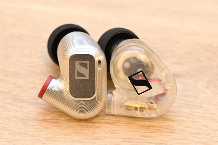 uIE 900vAEuIE 40 PROvB_Ci~bN^hCo[7mmaƏƂACz{̂ȂRpNgɂ܂Ƃ܂Ă邱Ƃ킩͂