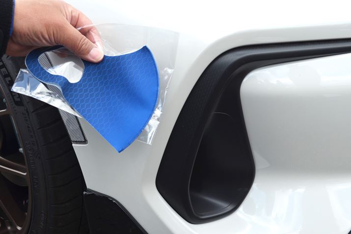 V^BRZ̃X^btĂ}XNpiŁACe[ÑV{HČĂƂ悤