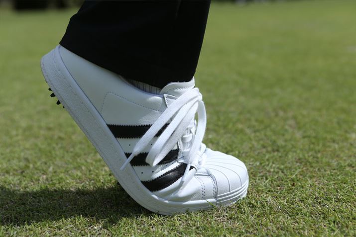 Abp[̋Ȑ`FbNB肪ĂłAʂ̃StV[YƔׂƃTCh̍ȂłBȂƂ̓[J[킩Ă̂ŁÂ͖ẮB̃fUCŃv[łJWASt𖞋i܂傤I