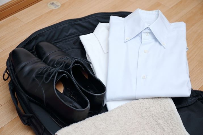 tI[vł郁C[2́Aoɂ𗧂