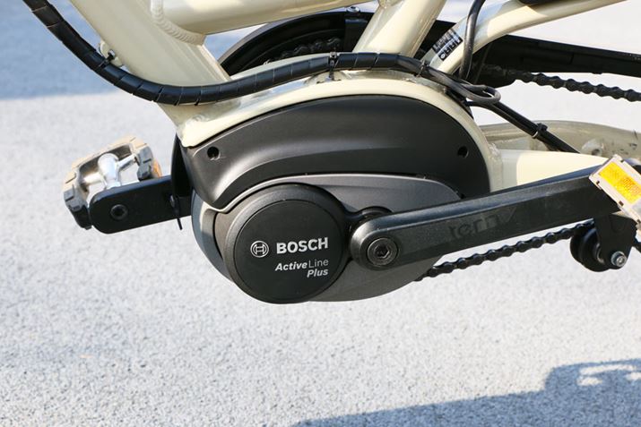 {bVjbg̒ł͊XɈʒuÂuActive Line Plusv̗pBVeBTCN^Cv̓dAVXg]ԂX[YȃAVXgtB[O