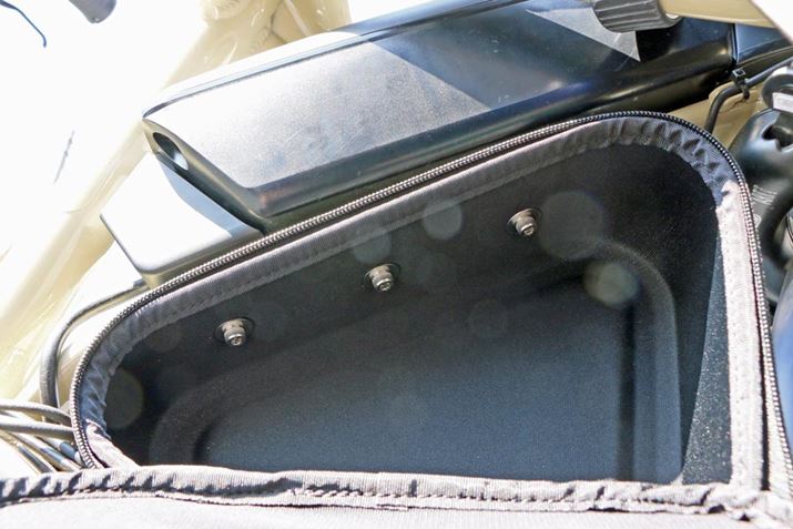 HSD Cache Box̓{gŌŒ肷邽߁AHKvBHSD Cache Box͓̂ɂAJ@\ɃbN@\͕tĂȂ߁AMdiꂽȂA]Ԃ痣鎞ɂ͎oČgтقS낤