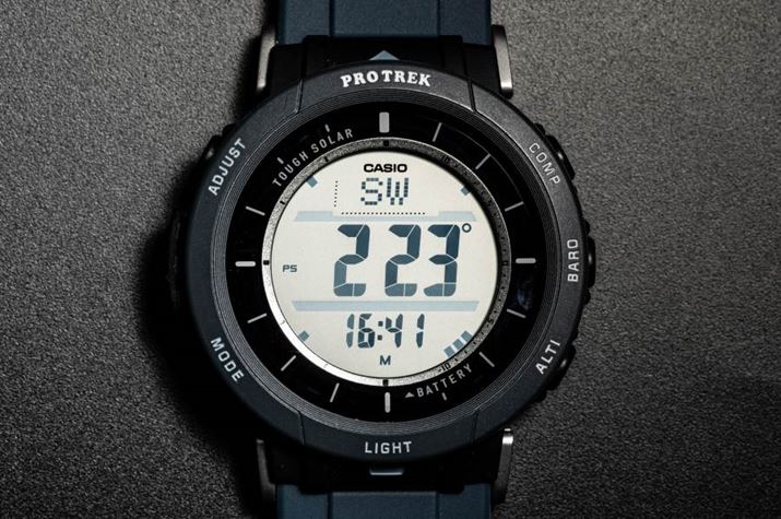 ʌv́AẼvbV{^uCOMPv𑀍삵܂