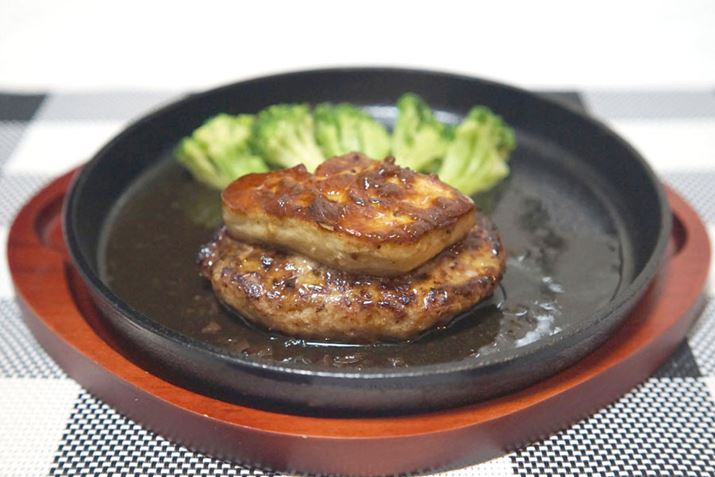 Sɏ悹āAt킹ɃubR[YĂ݂܂BXgŏoĂ悤ȂȓSlbgōwł̂ŁAOHC߂̂ɂĂłI