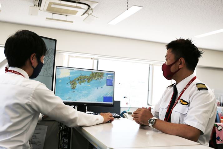 ^qǗ҂̓cY傳AEcm̒|cBu[tBO̗lqČĂꂽ