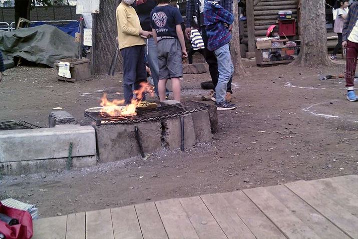 N̎ʐ^́Al̊炪؂Ă邱Ƃ